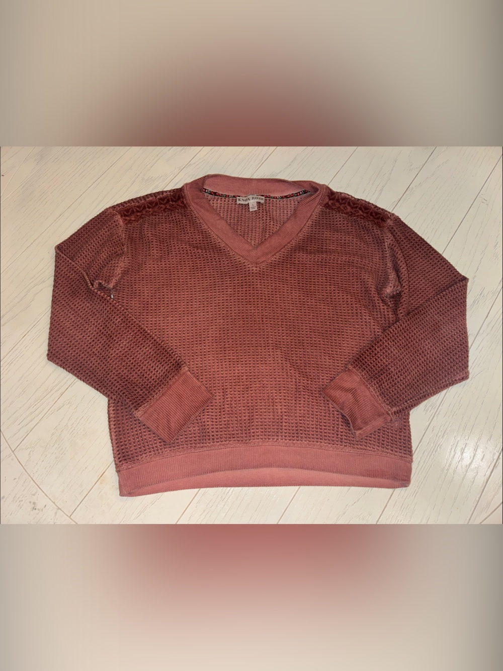 Knox Rose Waffle Knit V-Neck Pullover in Dusty Rose